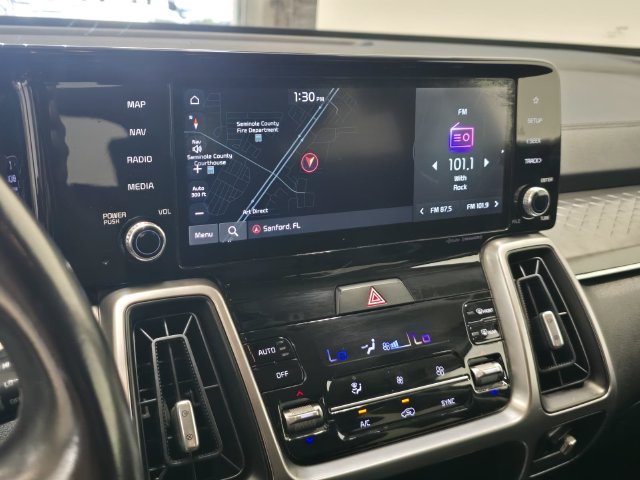 Used 2022 Kia Sorento S FWD image 13