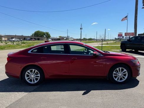 Used 2016 Chevrolet Malibu LT FWD image 34