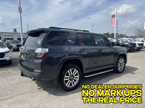 Used 2024 Toyota 4Runner TRD Sport AWD/4WD image 2