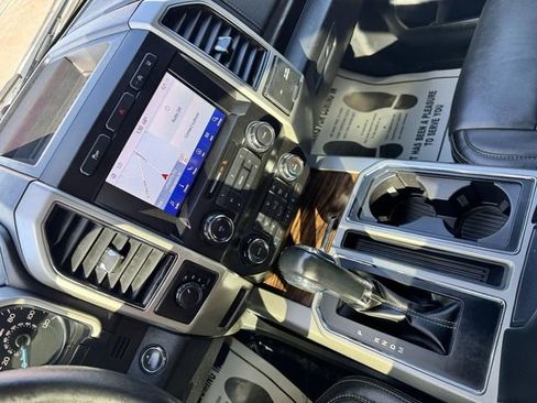 Used 2020 Ford F150 Lariat image 31