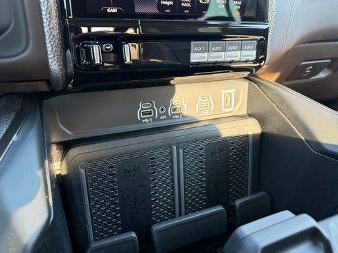 Used 2026 RAM 2500 Limited image 19