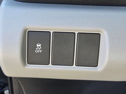 Used 2023 Honda Pilot LX image 21