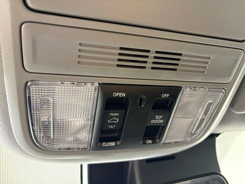 Used 2021 Honda Pilot EX-L image 36