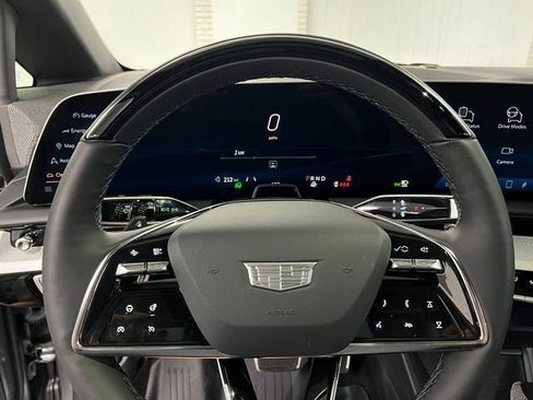 Certified 2025 Cadillac Optiq Sport 2 image 35