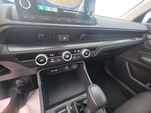 Used 2025 Honda CR-V LX image 20
