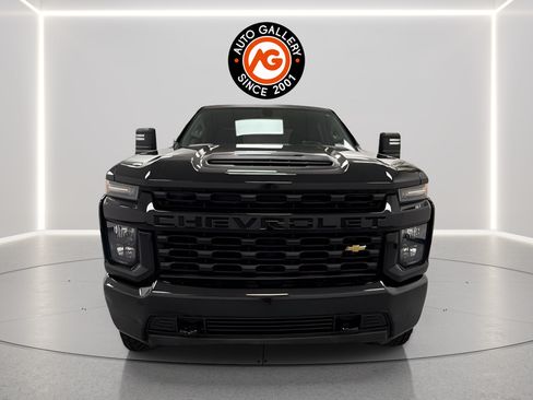 Used 2022 Chevrolet Silverado 2500 Custom w/ Custom Convenience Package AWD/4WD image 2