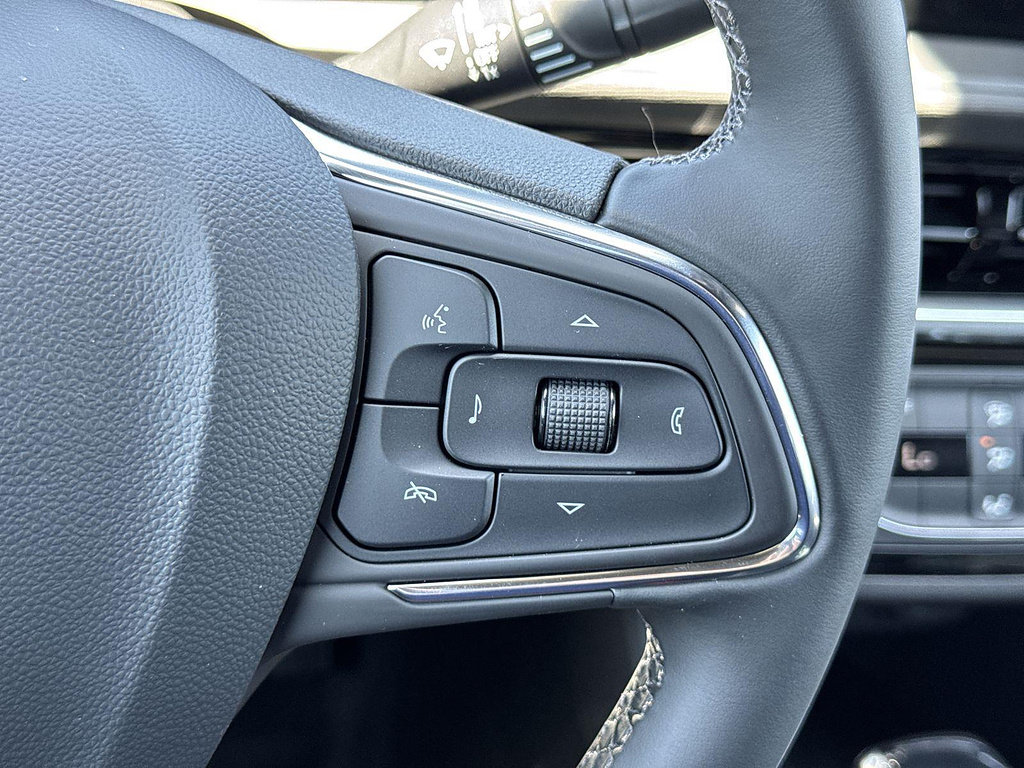 New 2026 Buick Envista Sport Touring FWD image 10