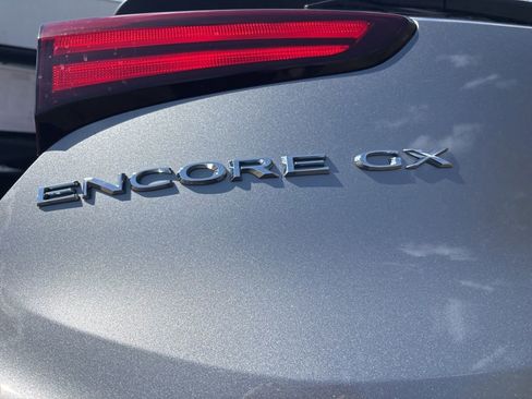 Used 2023 Buick Encore GX Select w/ Sport Touring Package FWD image 17