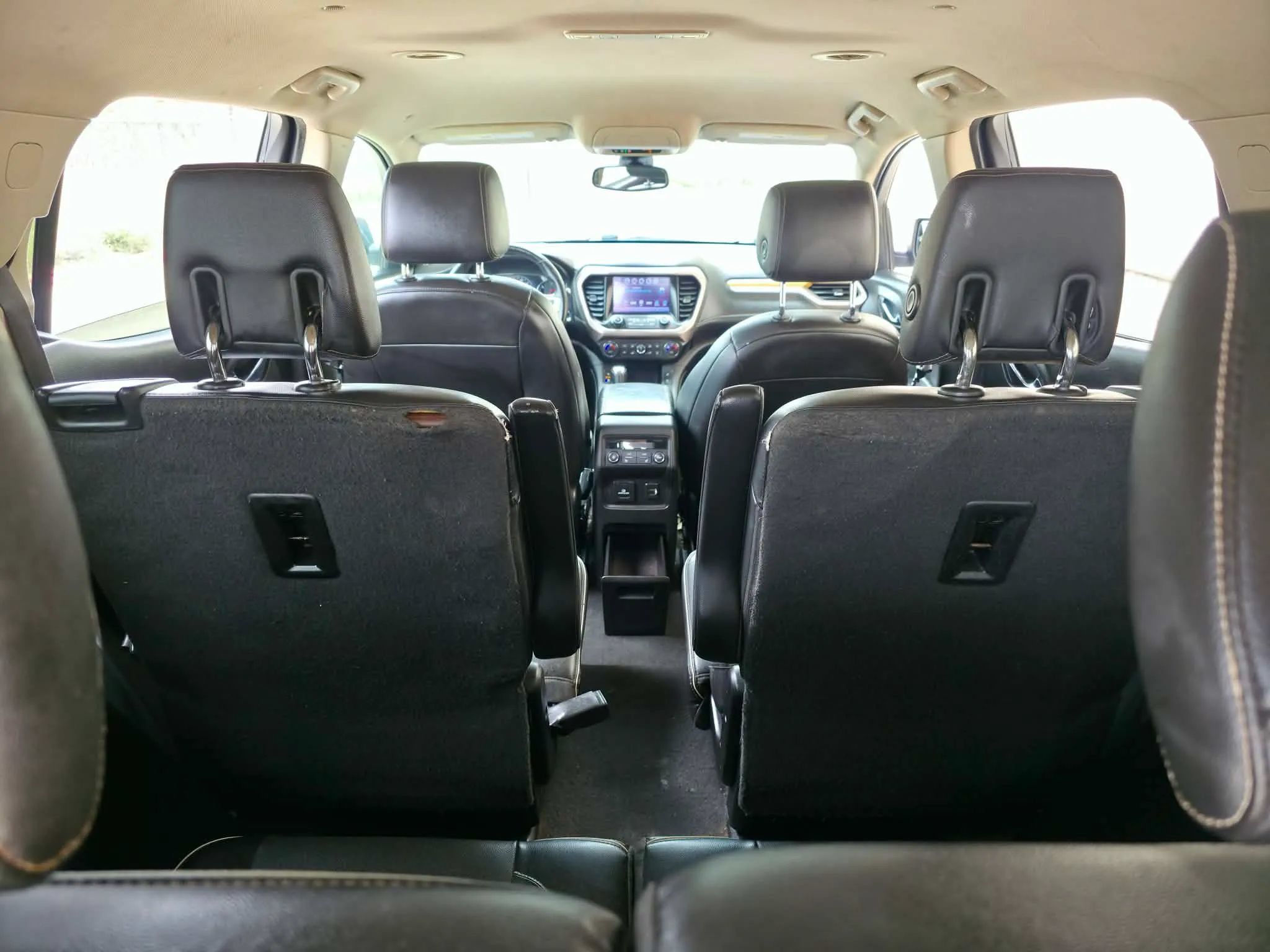 Used 2018 GMC Acadia Denali w/ Technology Package FWD image 15
