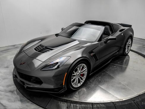 Used 2016 Chevrolet Corvette Z06 w/ 2LZ Preferred Equipment Group image 5