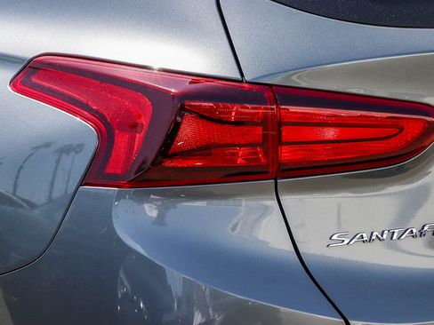 Used 2019 Hyundai Santa Fe SE AWD/4WD image 11