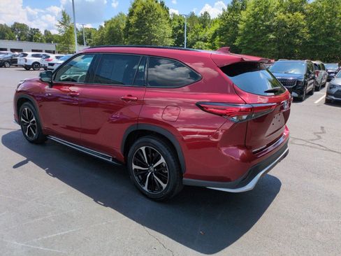 Used 2021 Toyota Highlander XSE AWD/4WD image 5