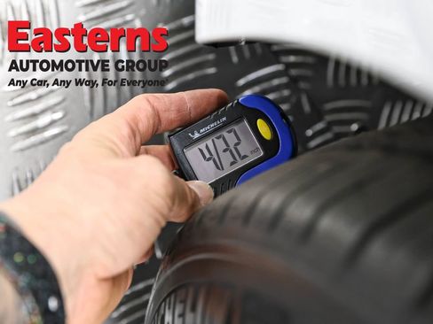 Used 2023 Tesla Model 3 Standard Range image 23