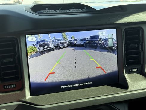 New 2025 Ford Bronco Badlands image 28