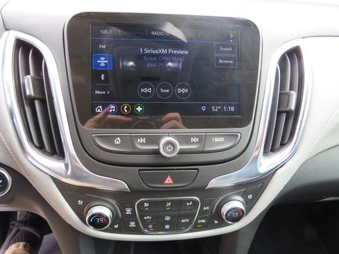 Used 2021 Chevrolet Equinox Premier image 5