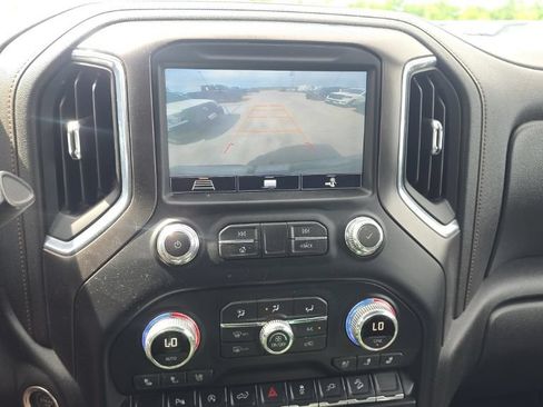 Used 2020 GMC Sierra 1500 AT4 w/ AT4 Premium Package AWD/4WD image 17