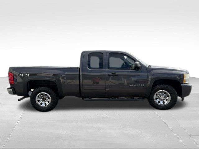 Used 2010 Chevrolet Silverado 1500 LS AWD/4WD image 7