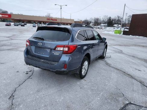 Used 2016 Subaru Outback 2.5i Premium image 5