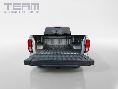 Used 2022 GMC Sierra 1500 SLE image 13