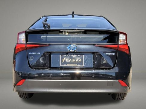 Used 2022 Toyota Prius LE image 4