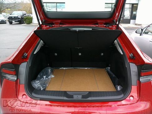 New 2026 Toyota Prius LE image 18