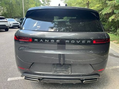 Used 2025 Land Rover Range Rover Sport Dynamic SE AWD/4WD image 8
