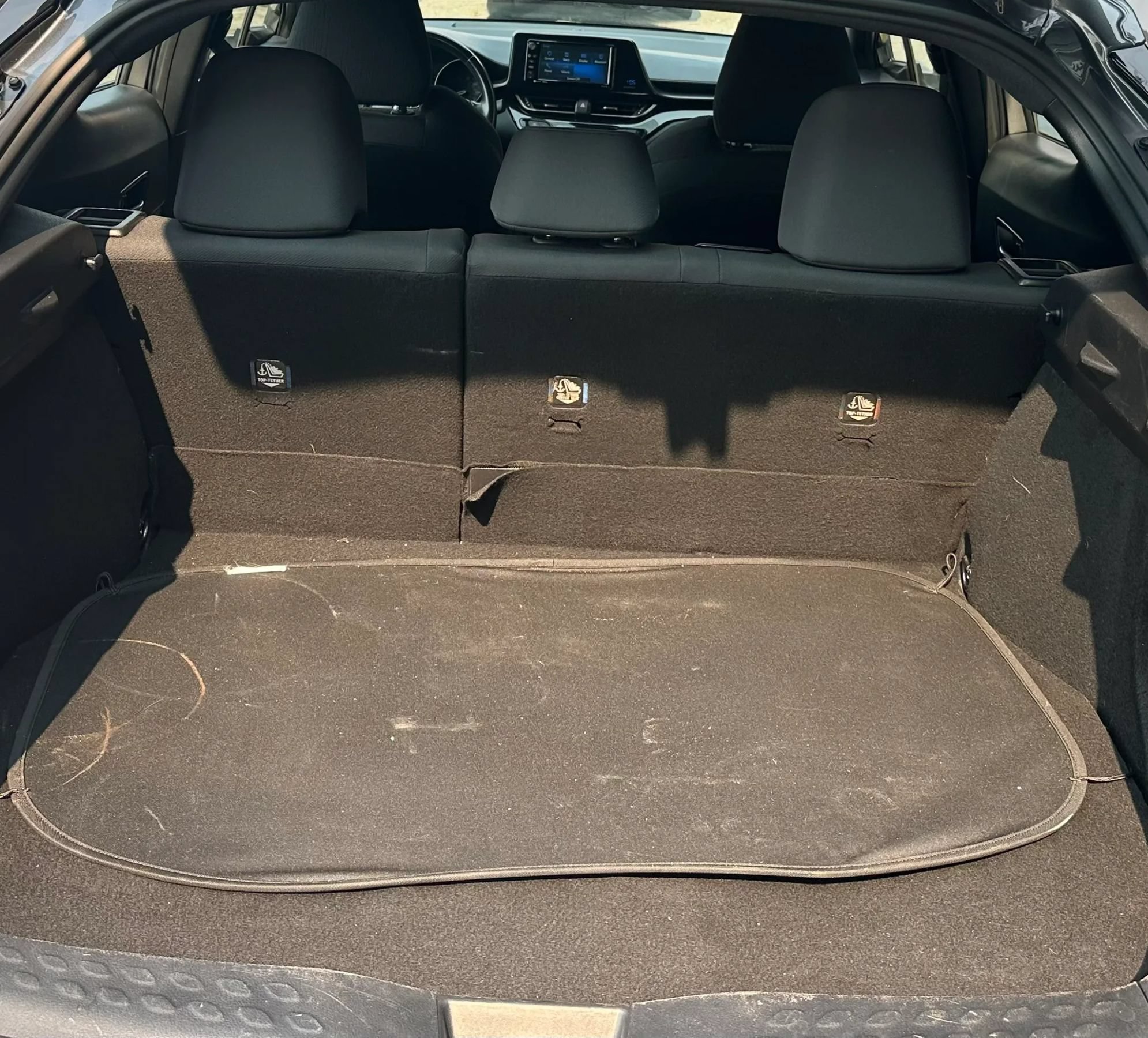 Used 2018 Toyota C-HR XLE FWD image 25