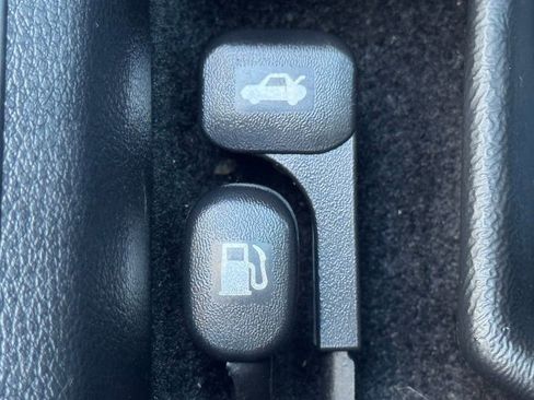 Used 2023 Kia Forte GT image 21