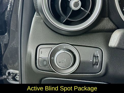 Used 2020 Alfa Romeo Giulia Ti w/ Active Blind Spot Package image 15