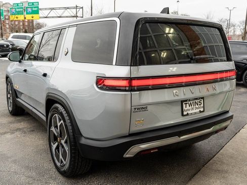 Used 2024 Rivian R1S Adventure image 48