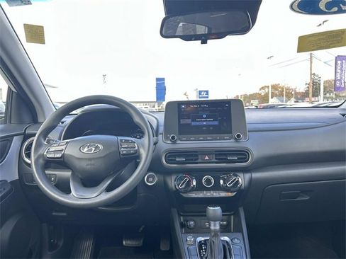 Certified 2023 Hyundai Kona SEL w/ Cargo Package image 18