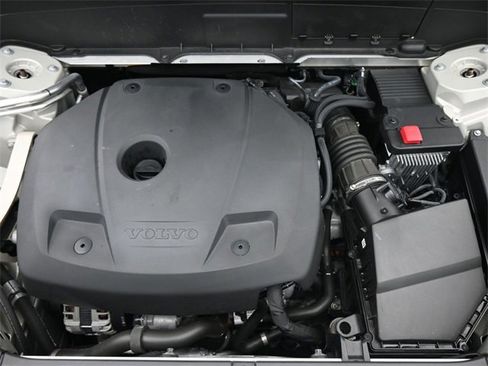 Used 2022 Volvo XC90 T6 Inscription w/ Advanced Package image 37