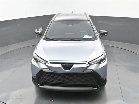 Used 2024 Toyota Corolla Cross SE w/ Moonroof Package image 32