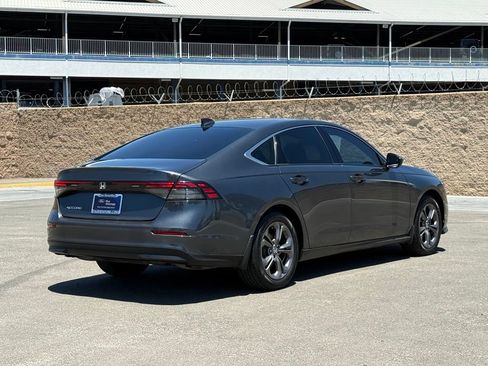Used 2023 Honda Accord EX image 4