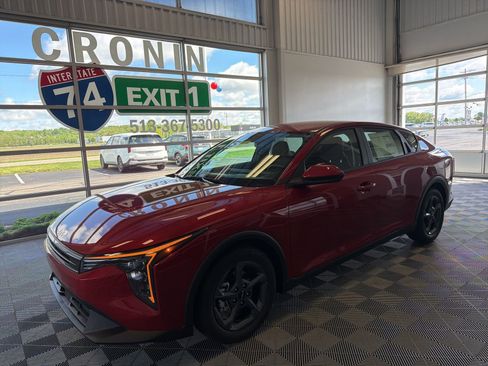 New 2026 Kia K4 FWD image 3