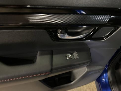 Used 2025 Honda CR-V Sport Touring image 19