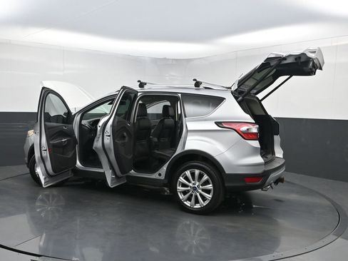 Used 2017 Ford Escape Titanium image 37