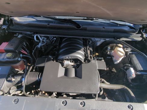 Used 2016 Chevrolet Suburban LTZ image 30