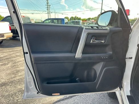 Used 2019 Toyota 4Runner Limited AWD/4WD image 15