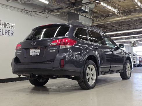 Used 2013 Subaru Outback 2.5i Premium w/ Popular Pkg 1B AWD/4WD image 18