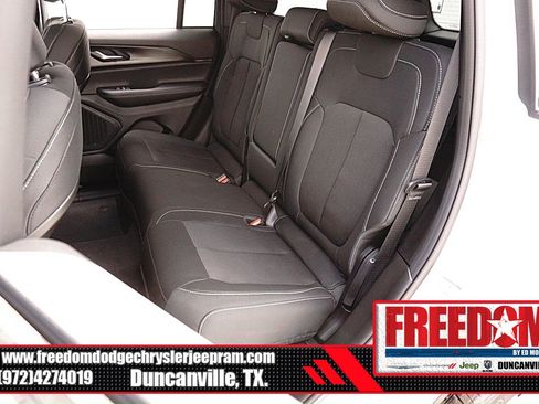 New 2026 Jeep Grand Cherokee Laredo X image 14