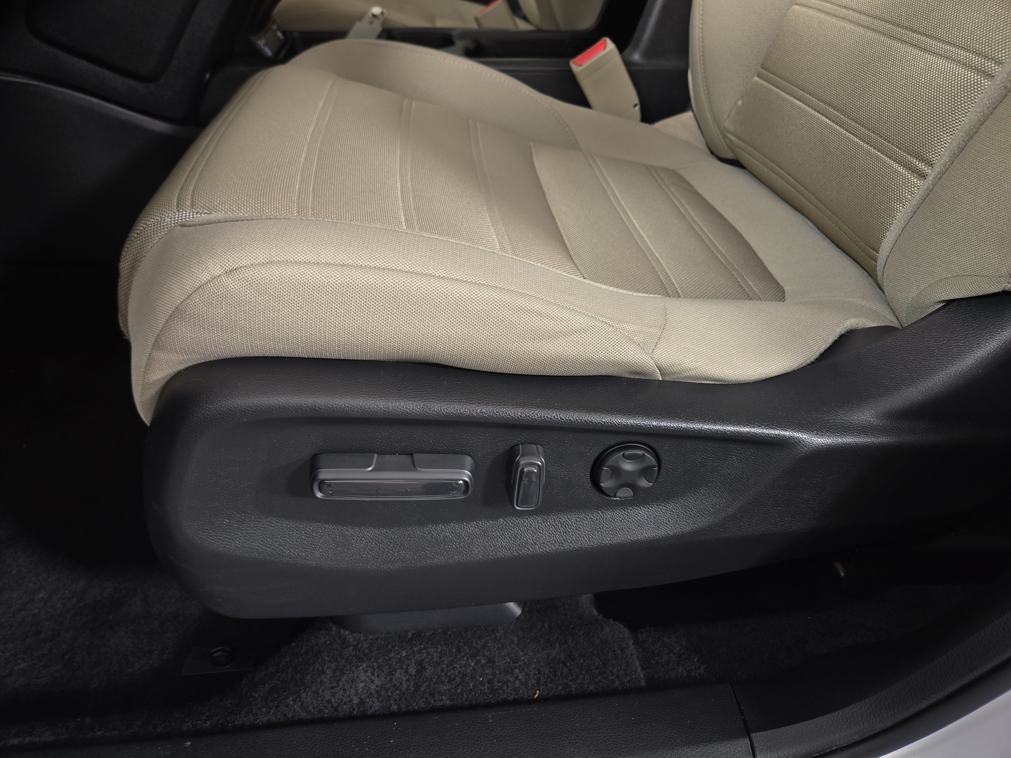 Used 2022 Honda CR-V EX image 30