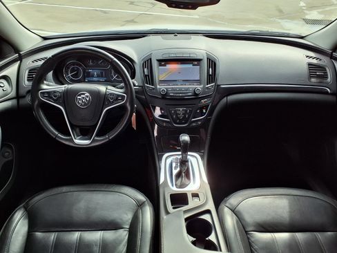 Used 2016 Buick Regal image 10
