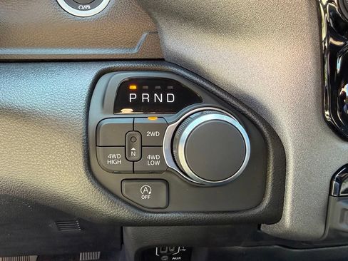 New 2026 RAM 1500 Express AWD/4WD image 20