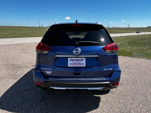 Used 2019 Nissan Rogue SV AWD/4WD image 4