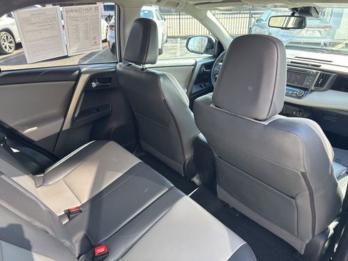 Used 2014 Toyota RAV4 Limited w/ Technology Package image 20