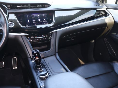 Certified 2023 Cadillac XT6 Sport w/ Technology Package image 17