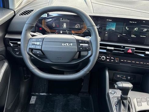 New 2026 Kia Sportage EX image 16