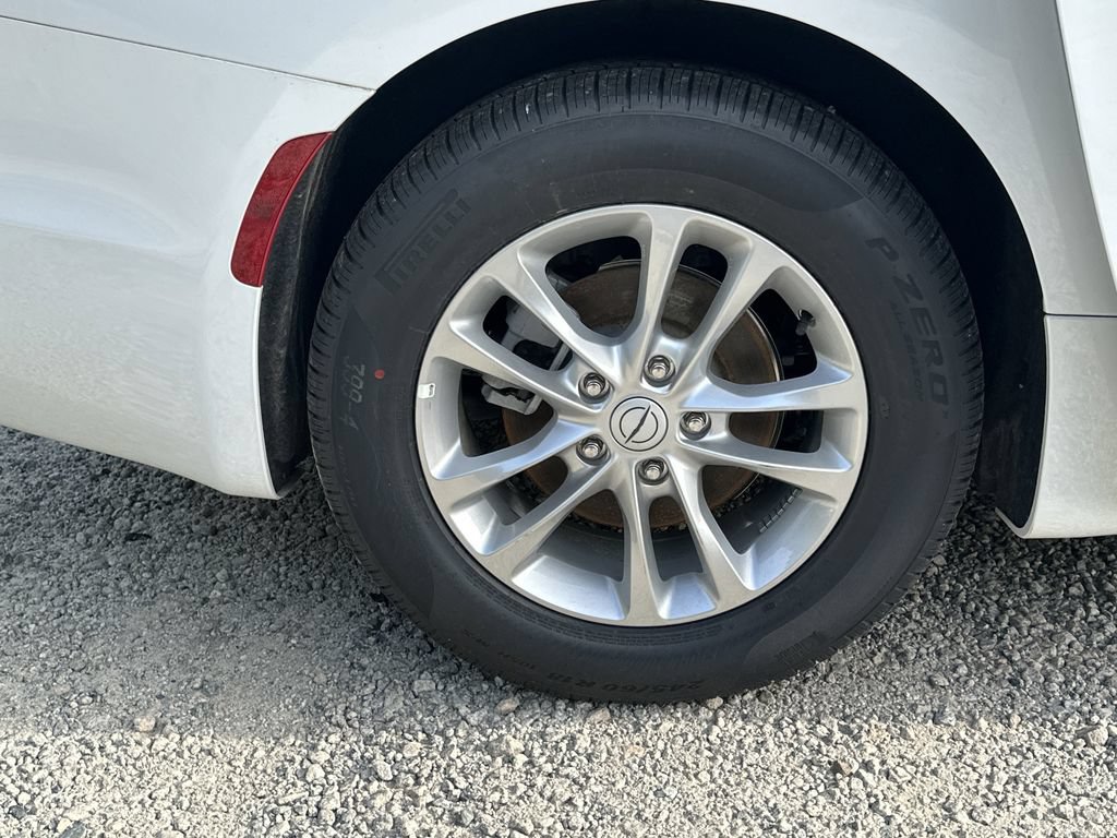 New 2026 Chrysler Pacifica Select FWD image 16