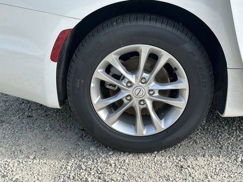 New 2026 Chrysler Pacifica Select FWD image 16